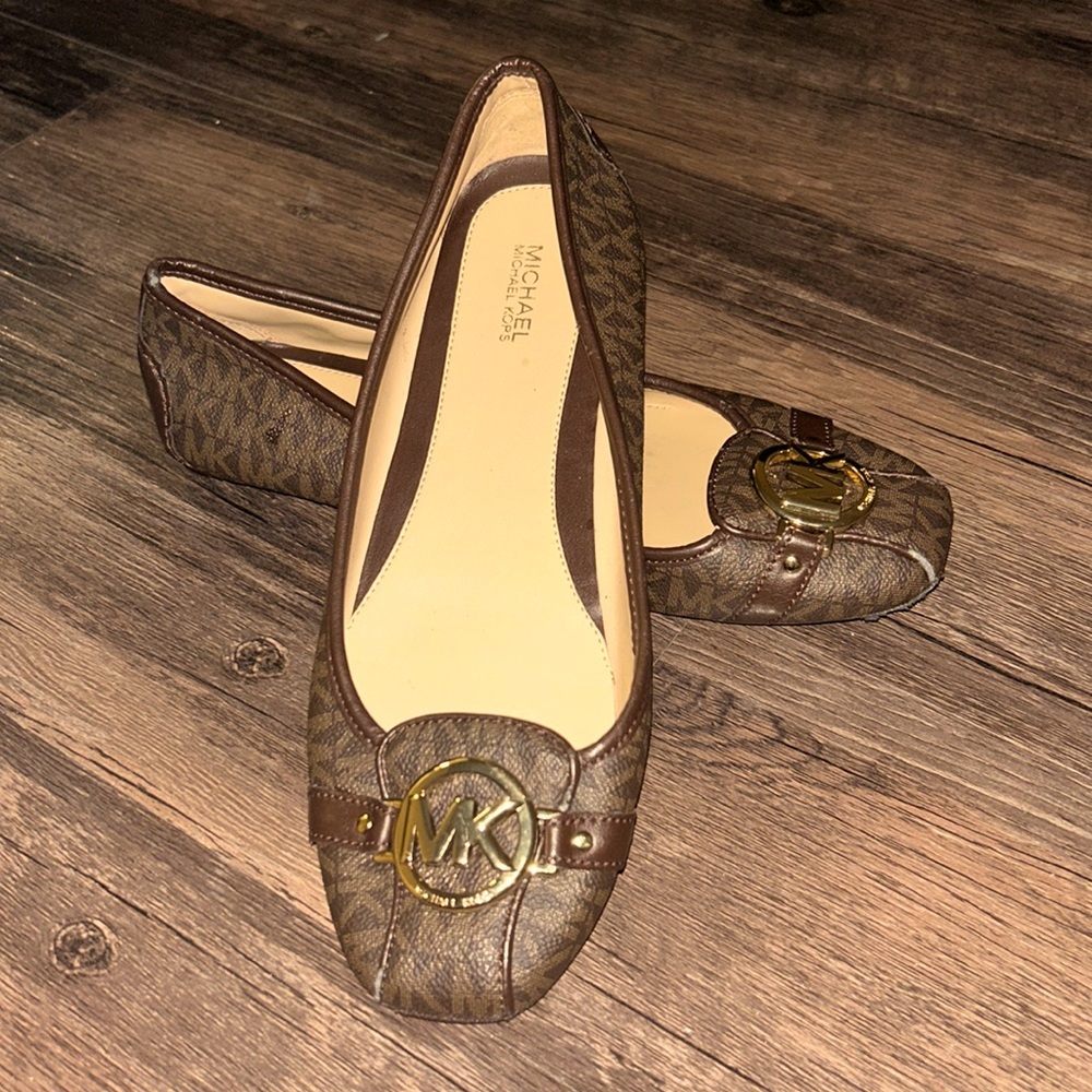 Michael Kors Logo Flats🤎